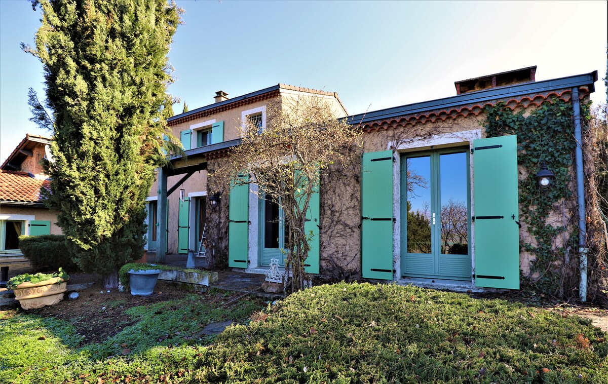 Maison de caractère avec vue pour grande tribu