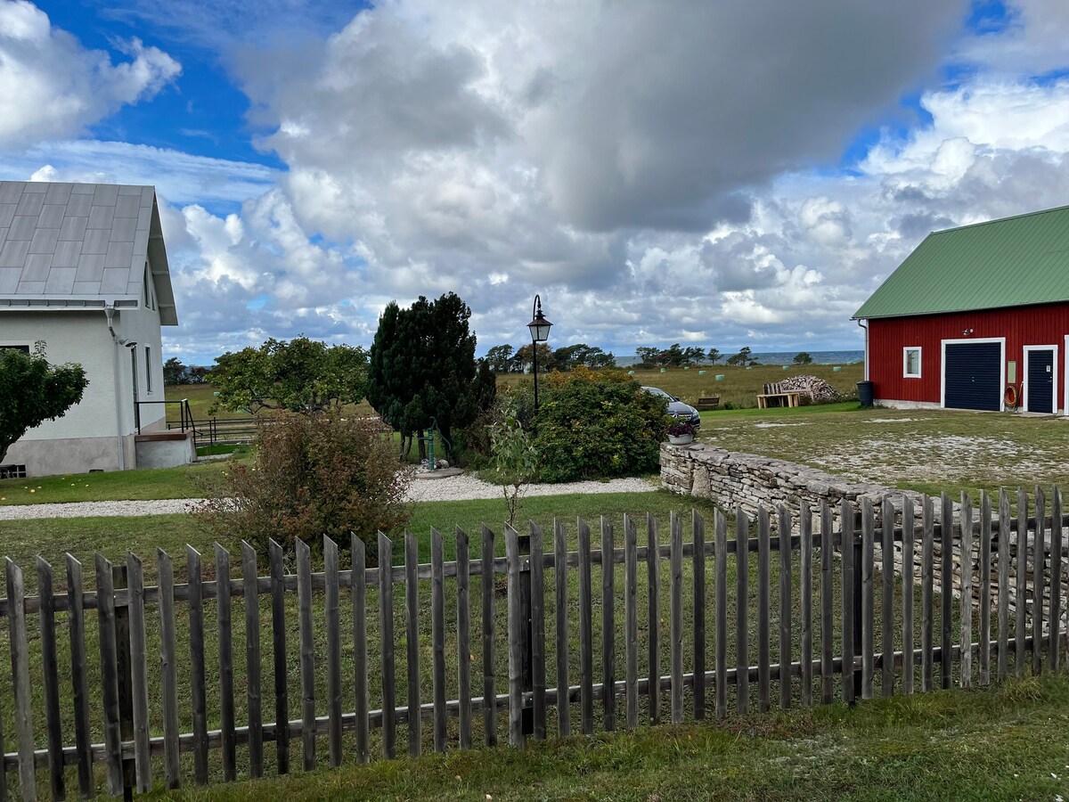 Hus vid havet nära Visby