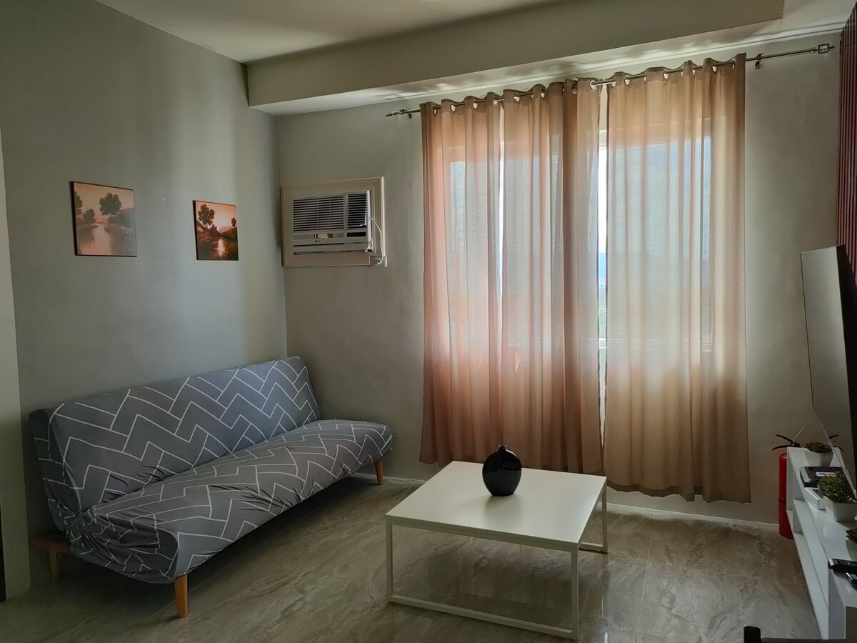 Spacious 1-Bedroom Condo with Balcony at MesaVerte