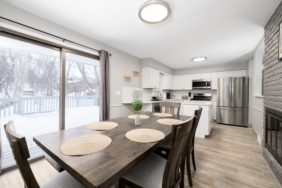 Lovely renovated home close to Lake Minnetonka