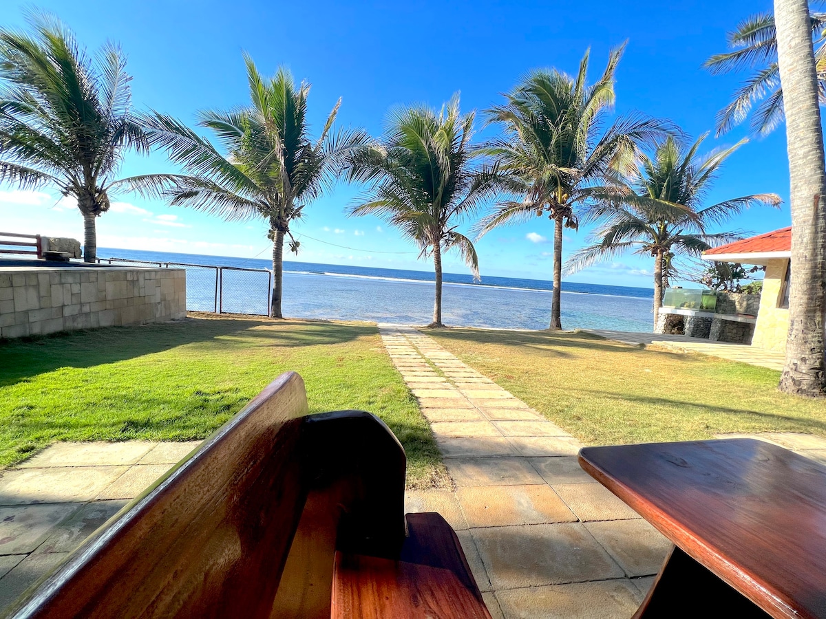 Breathtaking Beachfront Villa with Pool in Bolinao