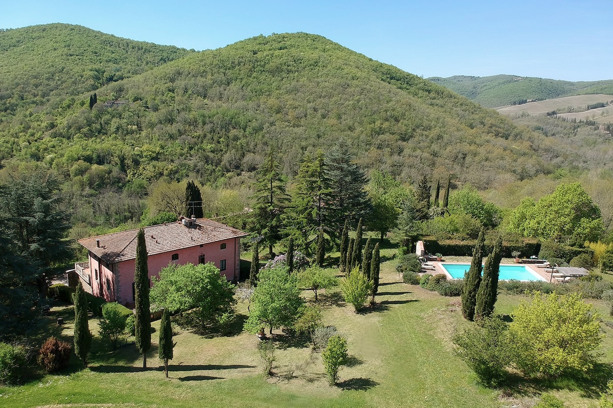 Villa Privata con piscina per otto persone