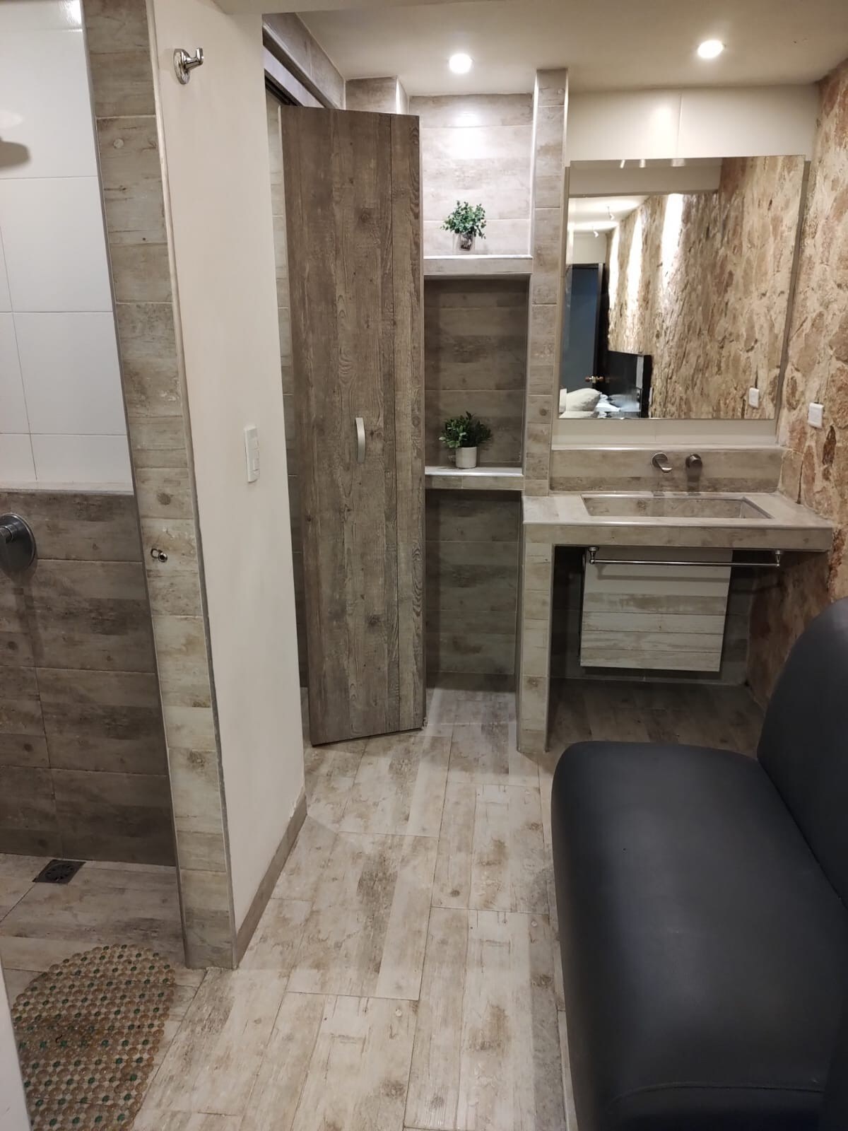 Habitación sencilla baño privado