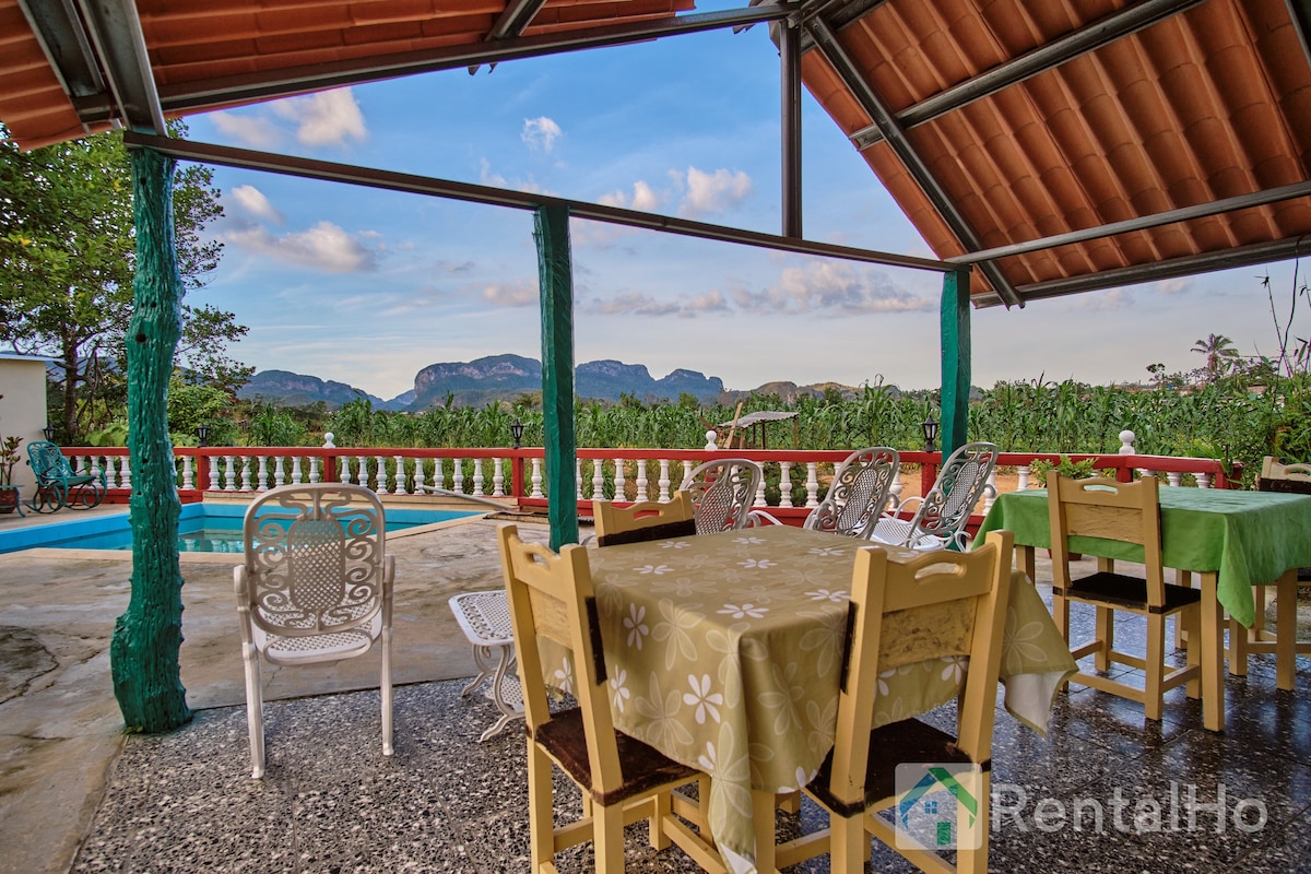 Paradise with pool and beautiful views in Viñales