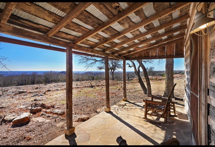 Digital detox - log cabin w stunning views ! $130