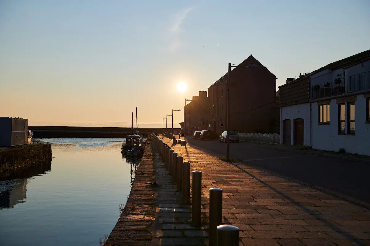 Burghead harbour cottage with stunning sea views