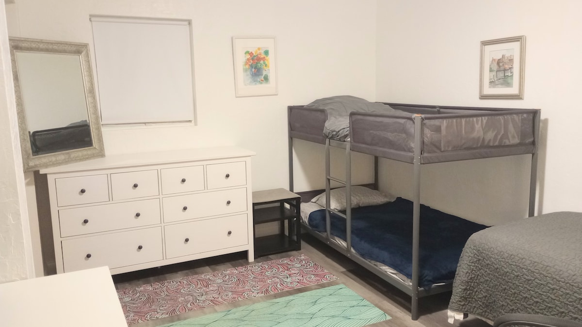 Am2 Easygoing Shared Coed Room top bunk bed 2