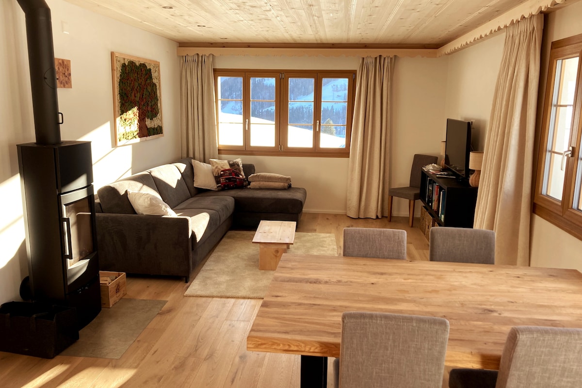 3-Zimmerwohnung mit Aussicht in Gstaad