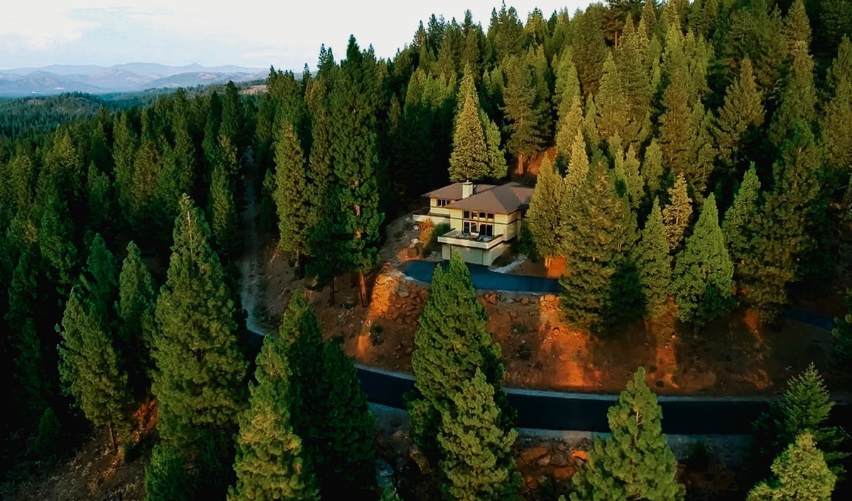 Dreamy Cabin, Game & Theater Rooms, Gym, Tesla!