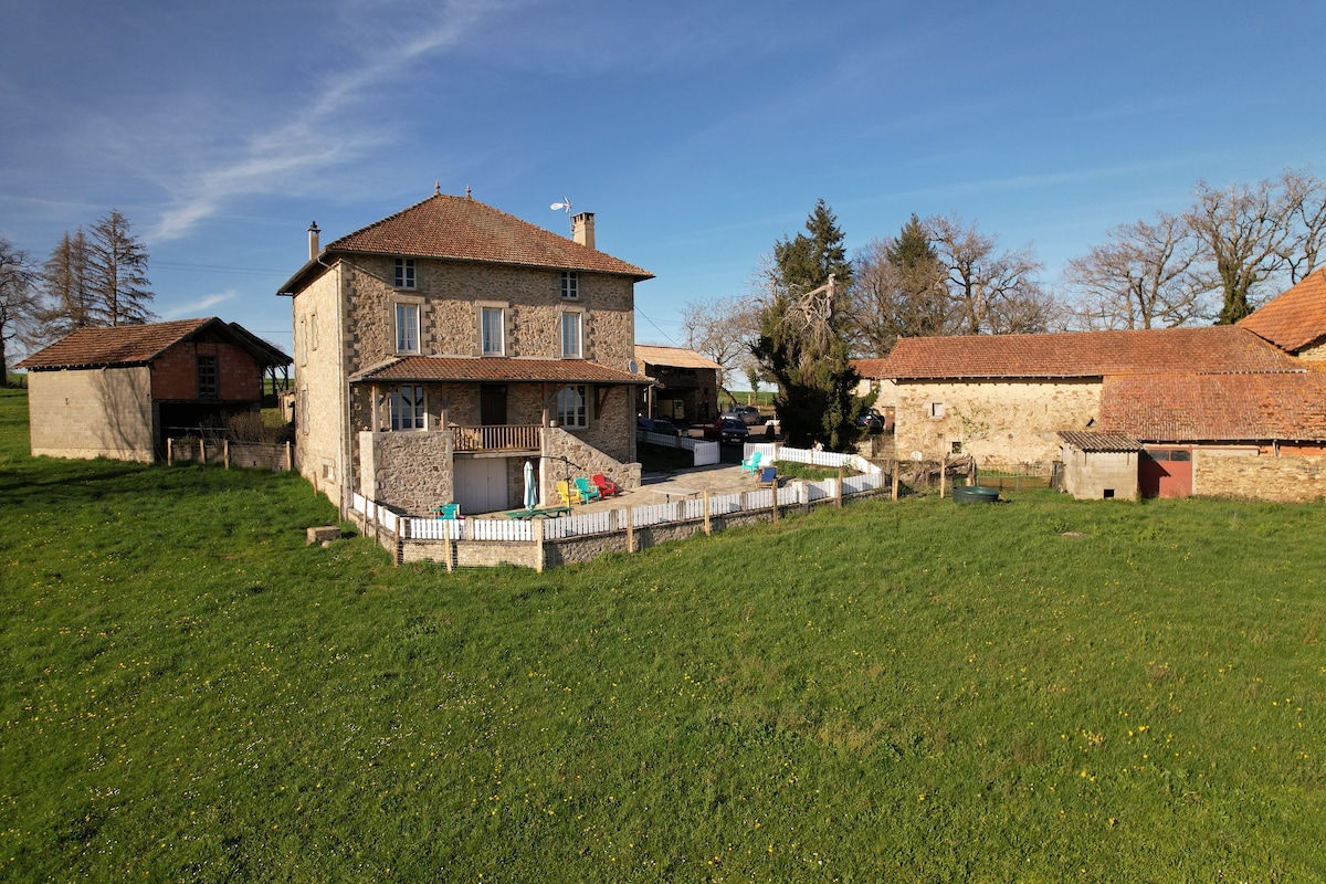 Gîte Ferme Lamalpapoche "La prairie des animaux"