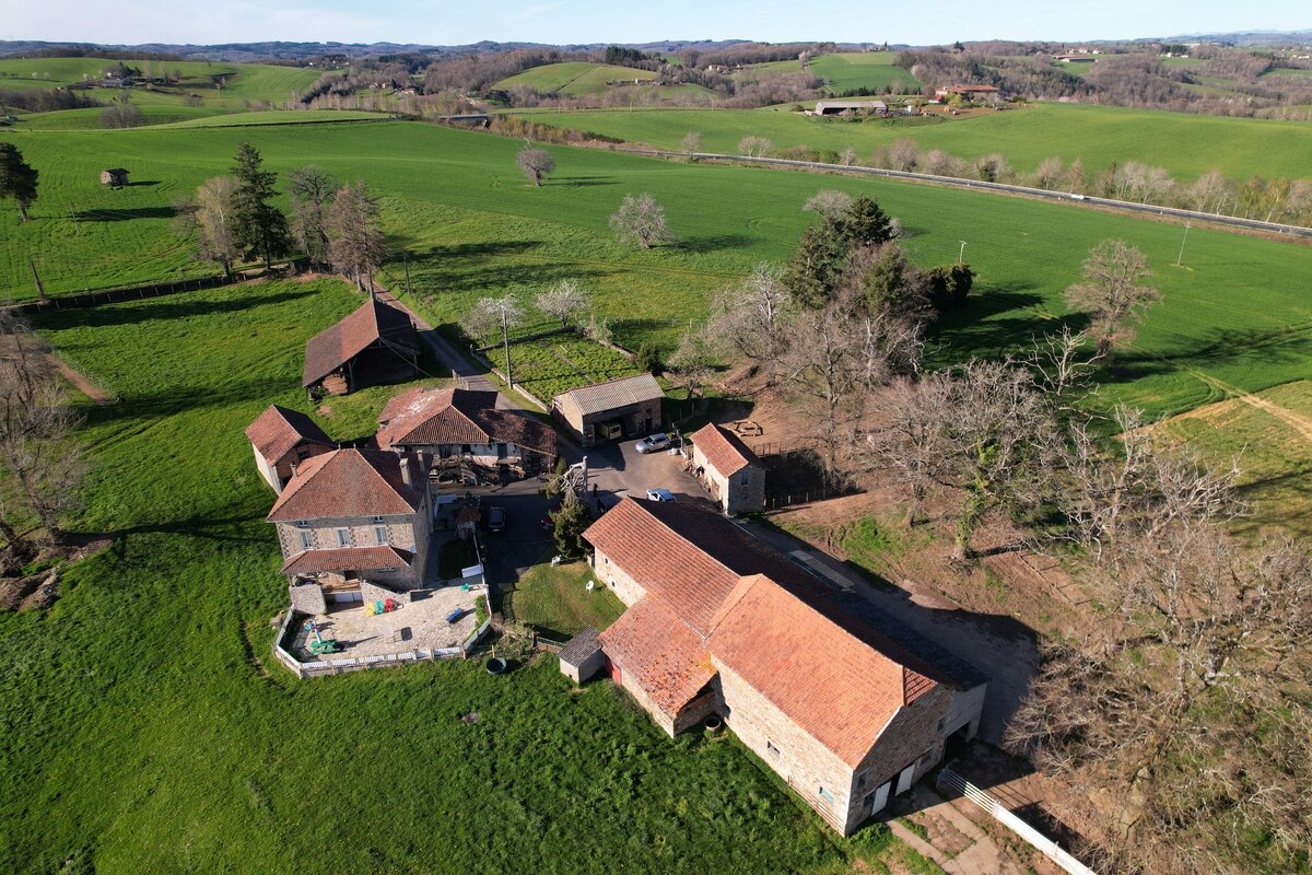 Gîte Ferme Lamalpapoche "La prairie des animaux"