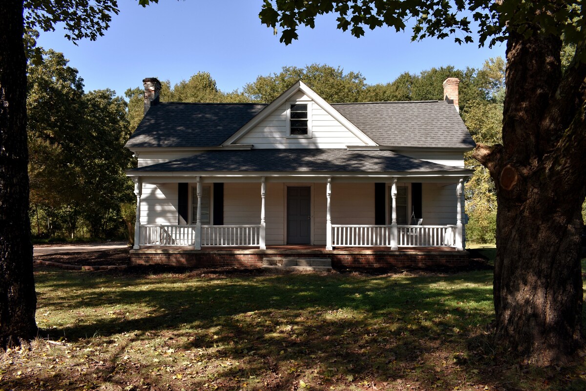 Cottage on 81 - Greenville, SC