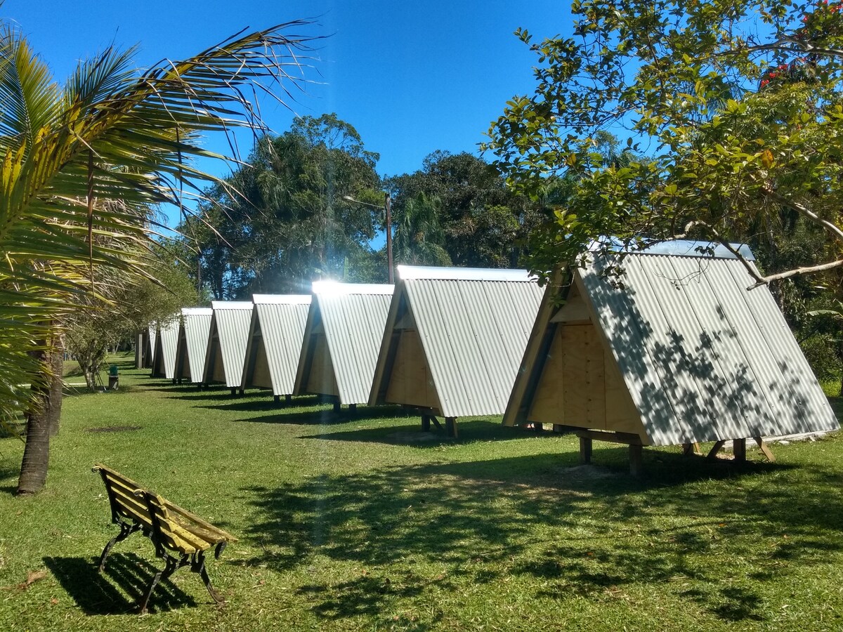 海滨农场上的小木屋