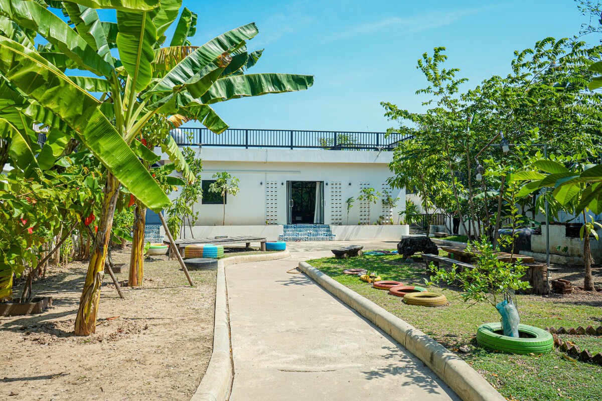 Peaceful Private villa on Koh Dach Island