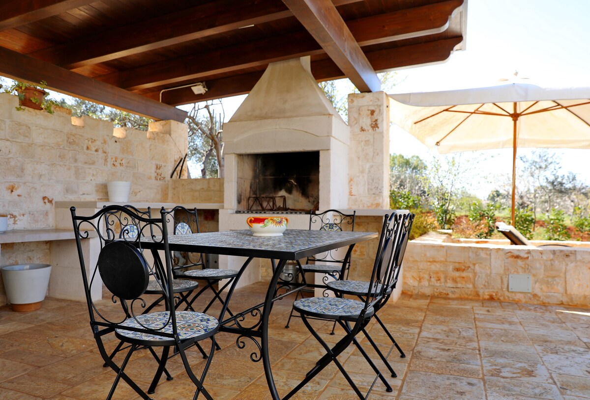 Hillside Villa for 5 guests in Polignano a Mare