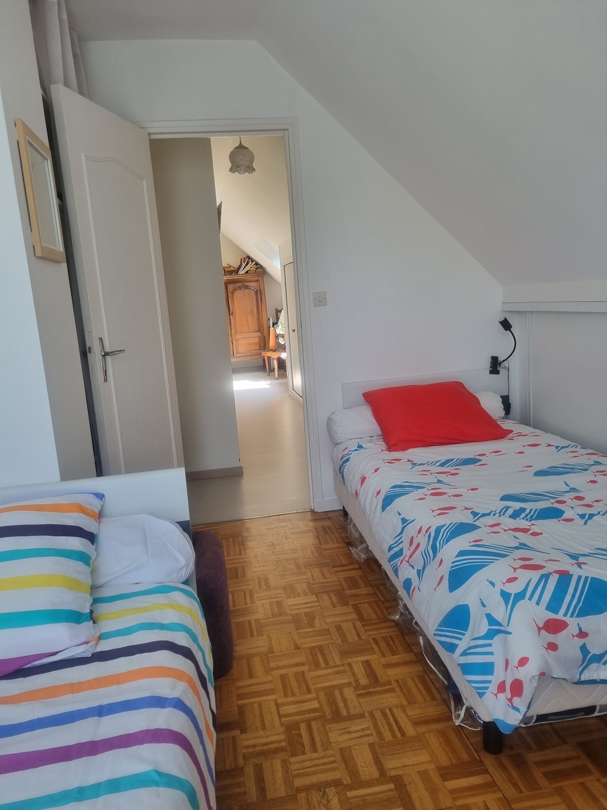 Chambre Agréable et Calme  2 lits séparés