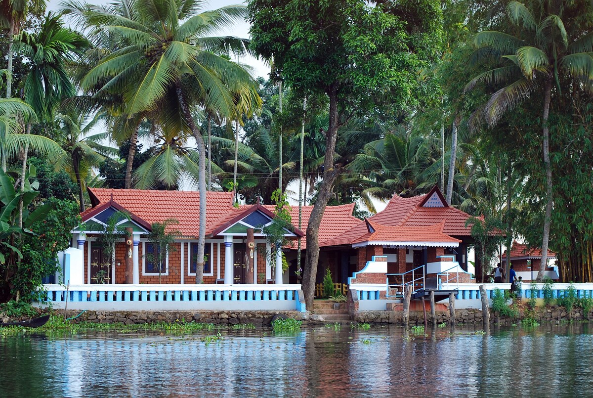 Lake Front Private Villa