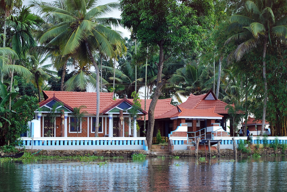 Lake Front Private Villa