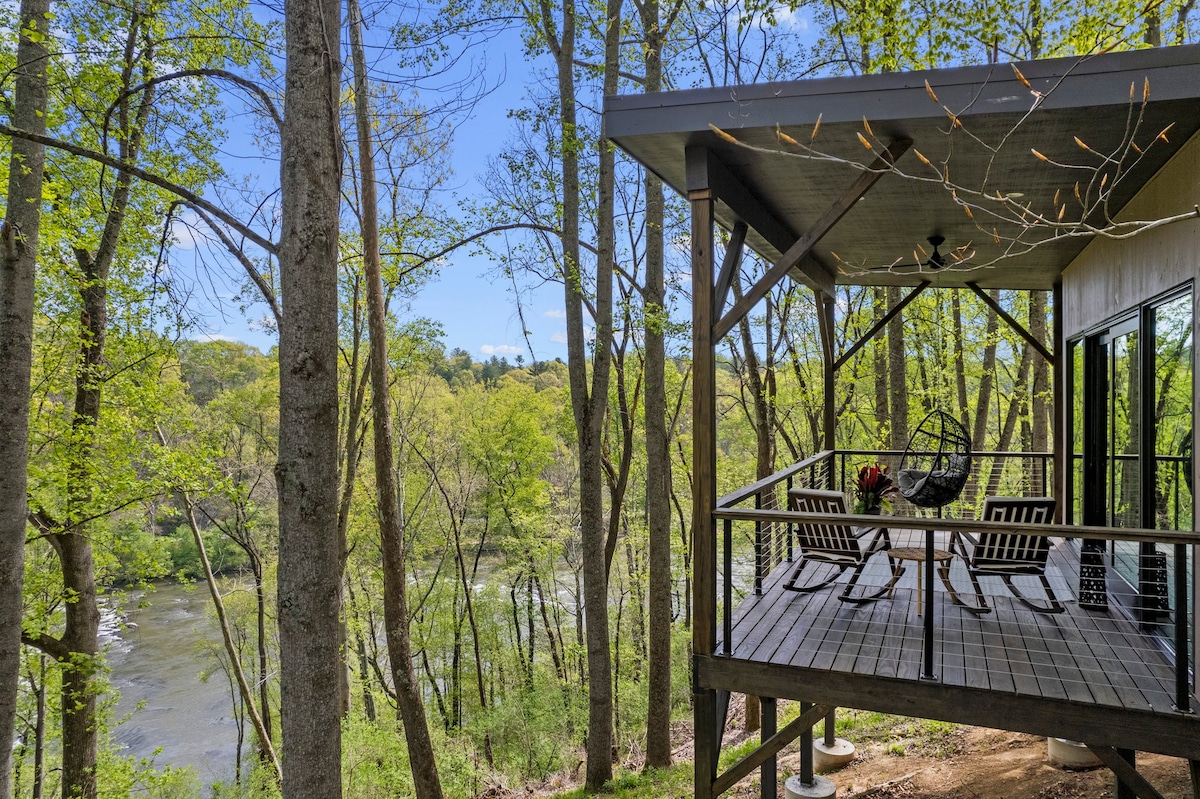 Blue Heron Hideaway at French Broad River Farms