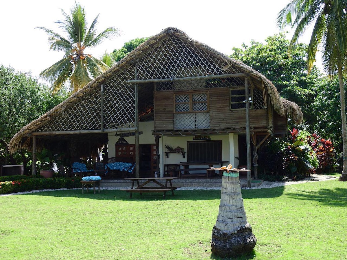 Casa de playa frente al mar