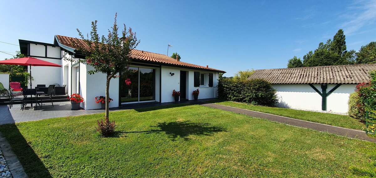 LAMOTHE maison de campagne au Pays Basque