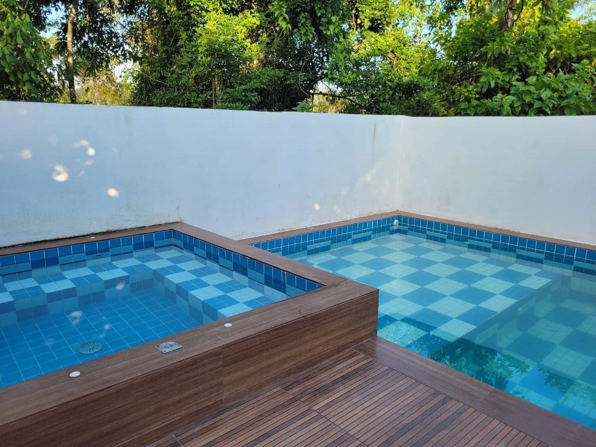 Casa em Itanhaém com piscina e hidro aquecida