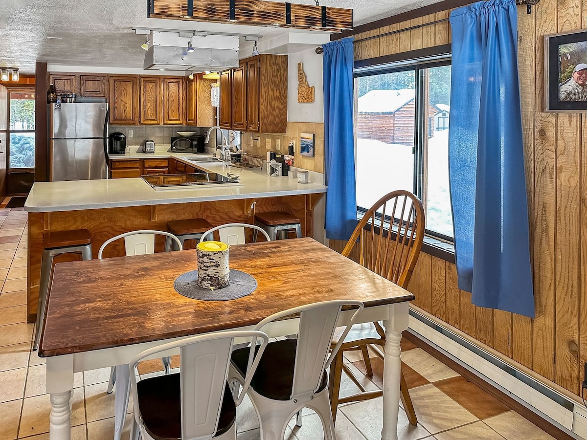 Log Cabin Near Boulder Beach