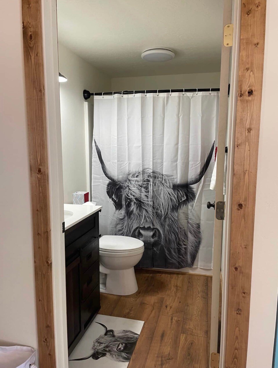 Highland Cow King Suite