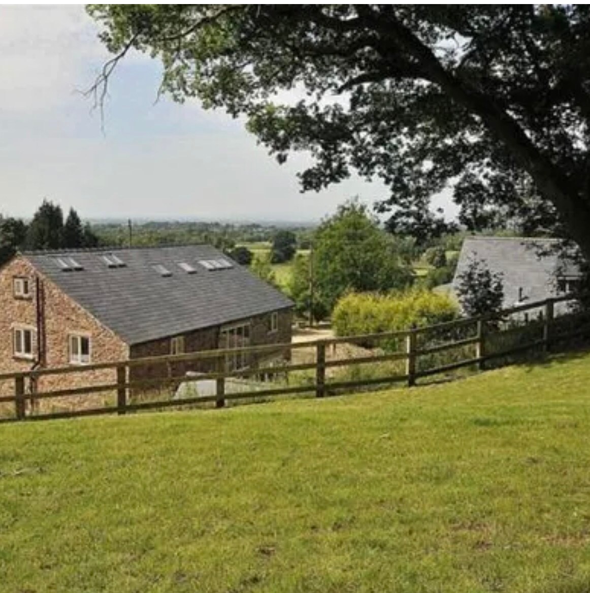 Detached 7 bed house in Cheshire