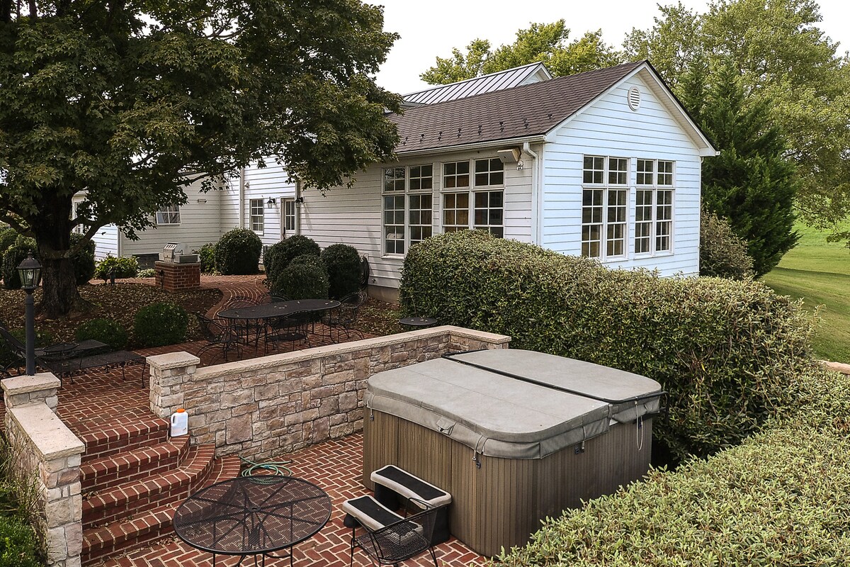 The Farmhouse at Legacy Farm