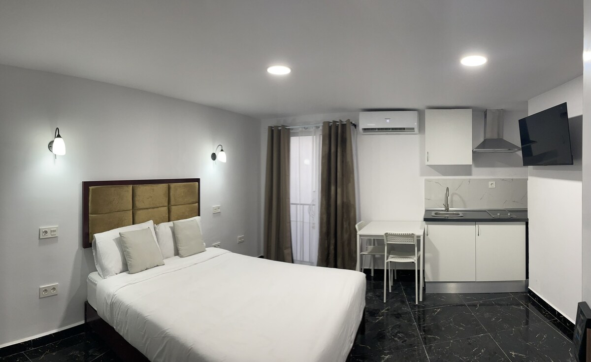 Estudio Doble Deluxe | Hostel S.L