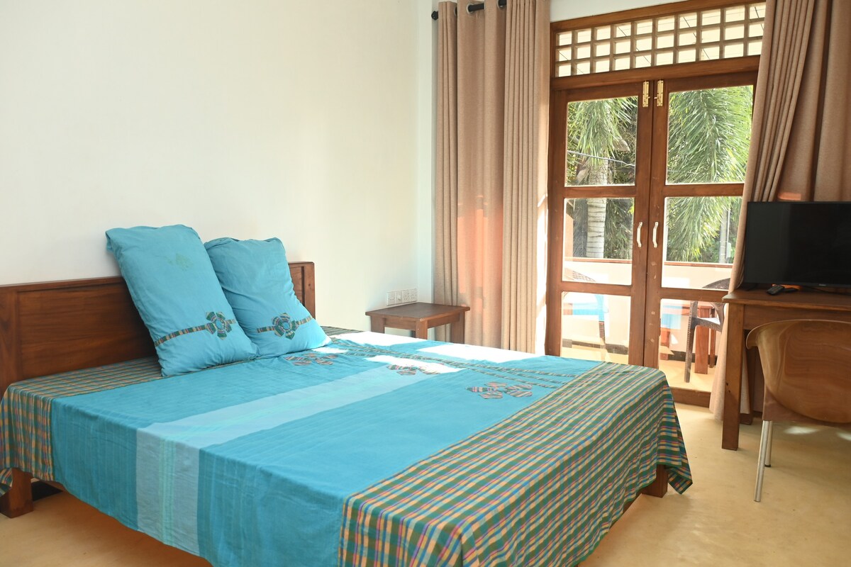 Jaga Home A/C Room with Balcony, SeaView -Kitchen