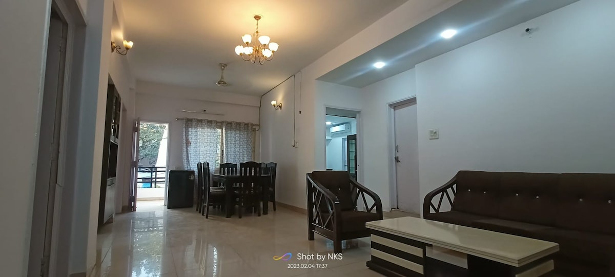 3 BHK spacious in heart of city