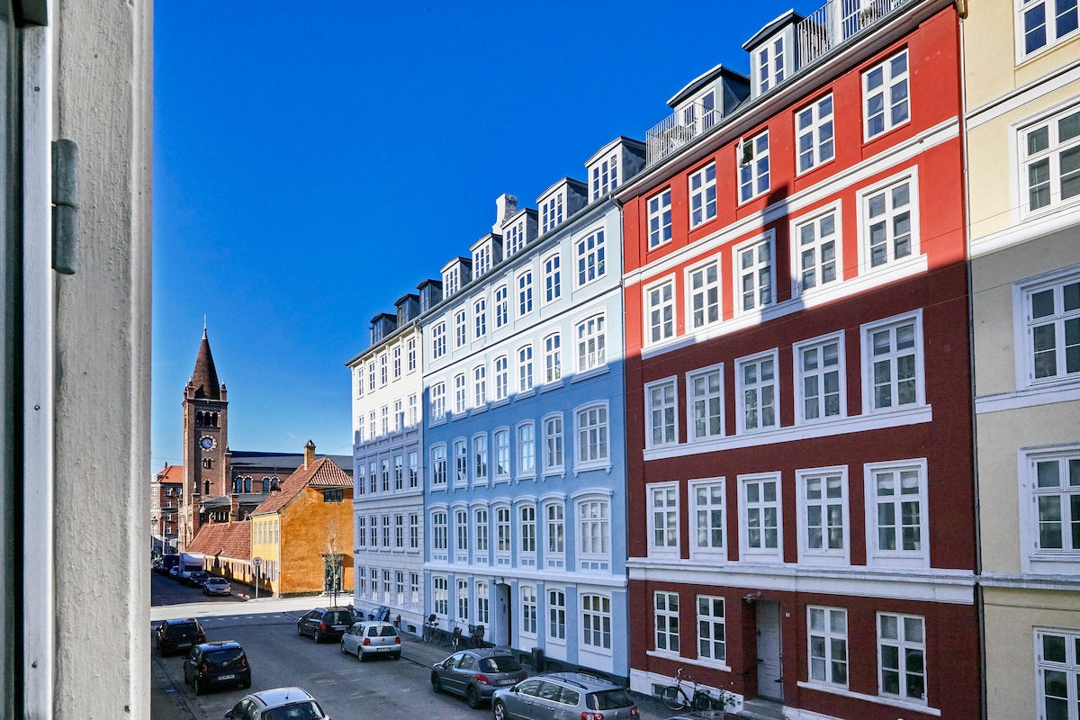 Central and stylish apartment in the heart of CPH