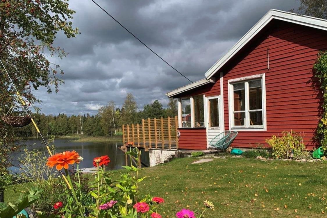 Gnosjö郊外的舒适乡村小屋