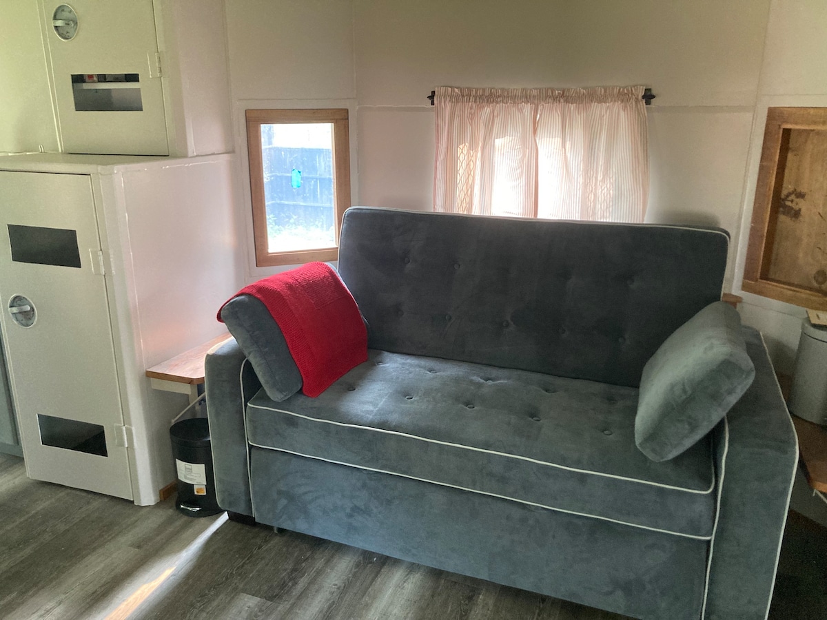 The Cozy Caboose!