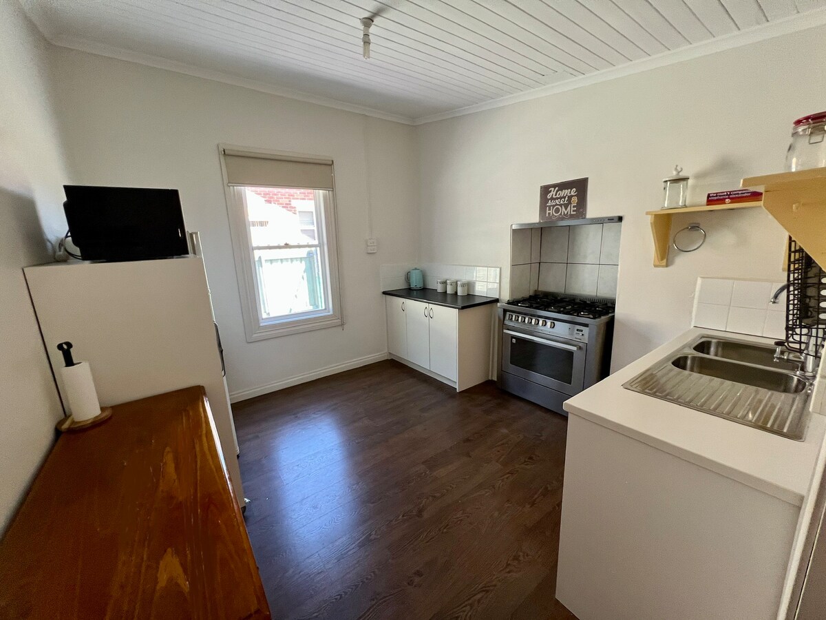 The Cosy House - Central Albury