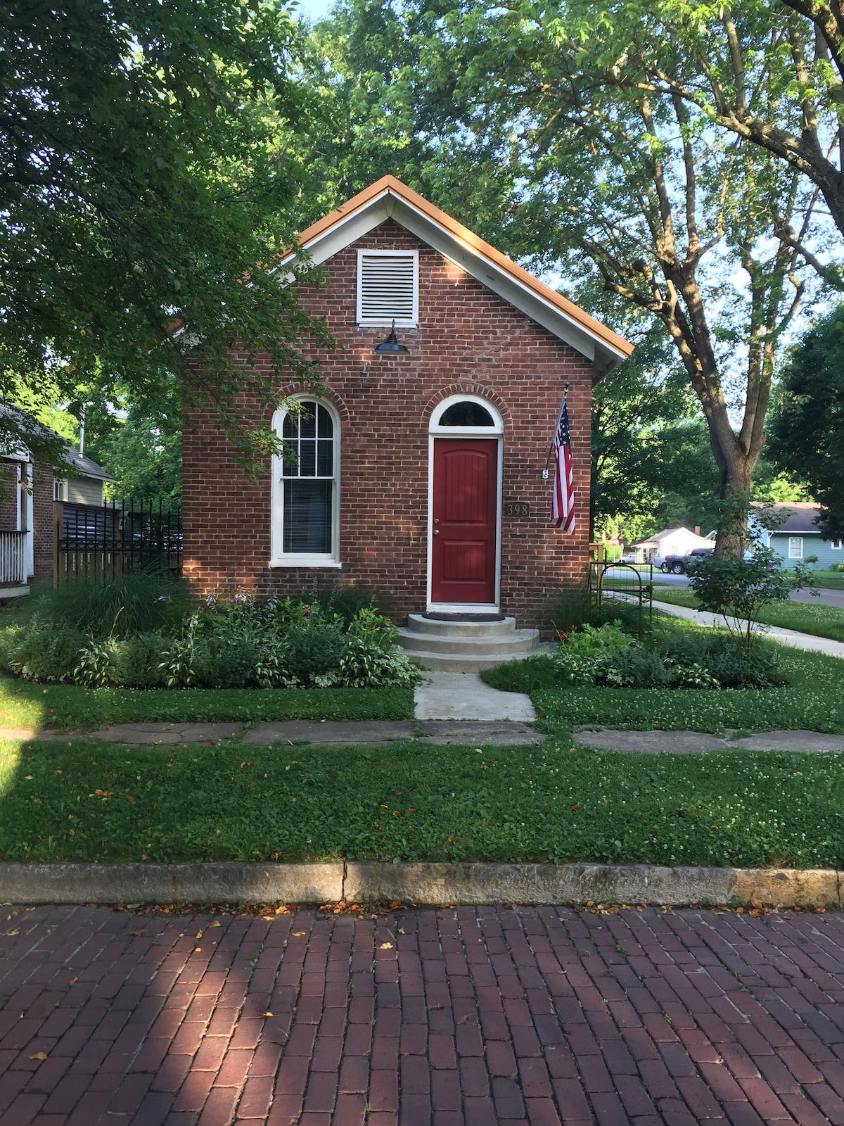 Historic Tiny Home w Hot Tub!