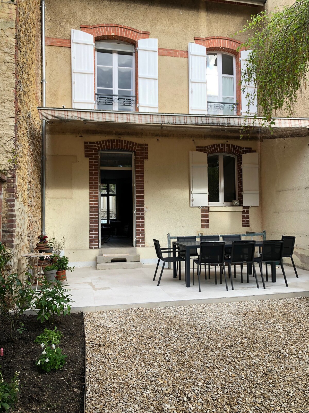 House and garden 2 bedrooms Downtown Epernay