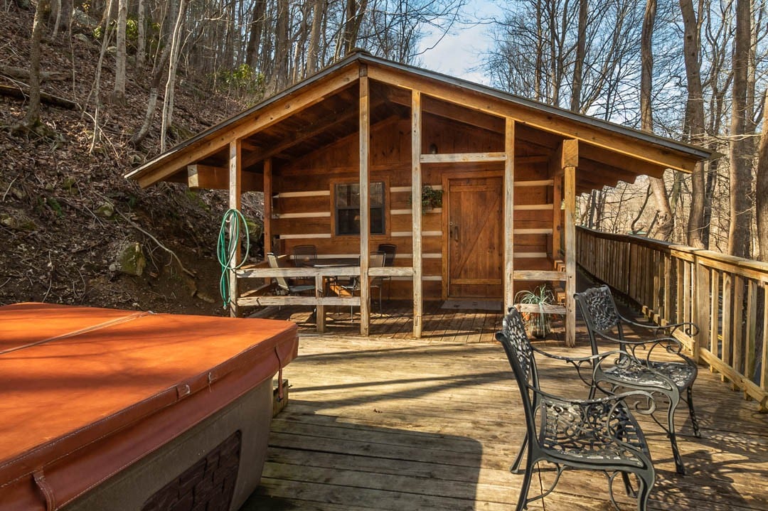 Cabin 13 on Tellico River