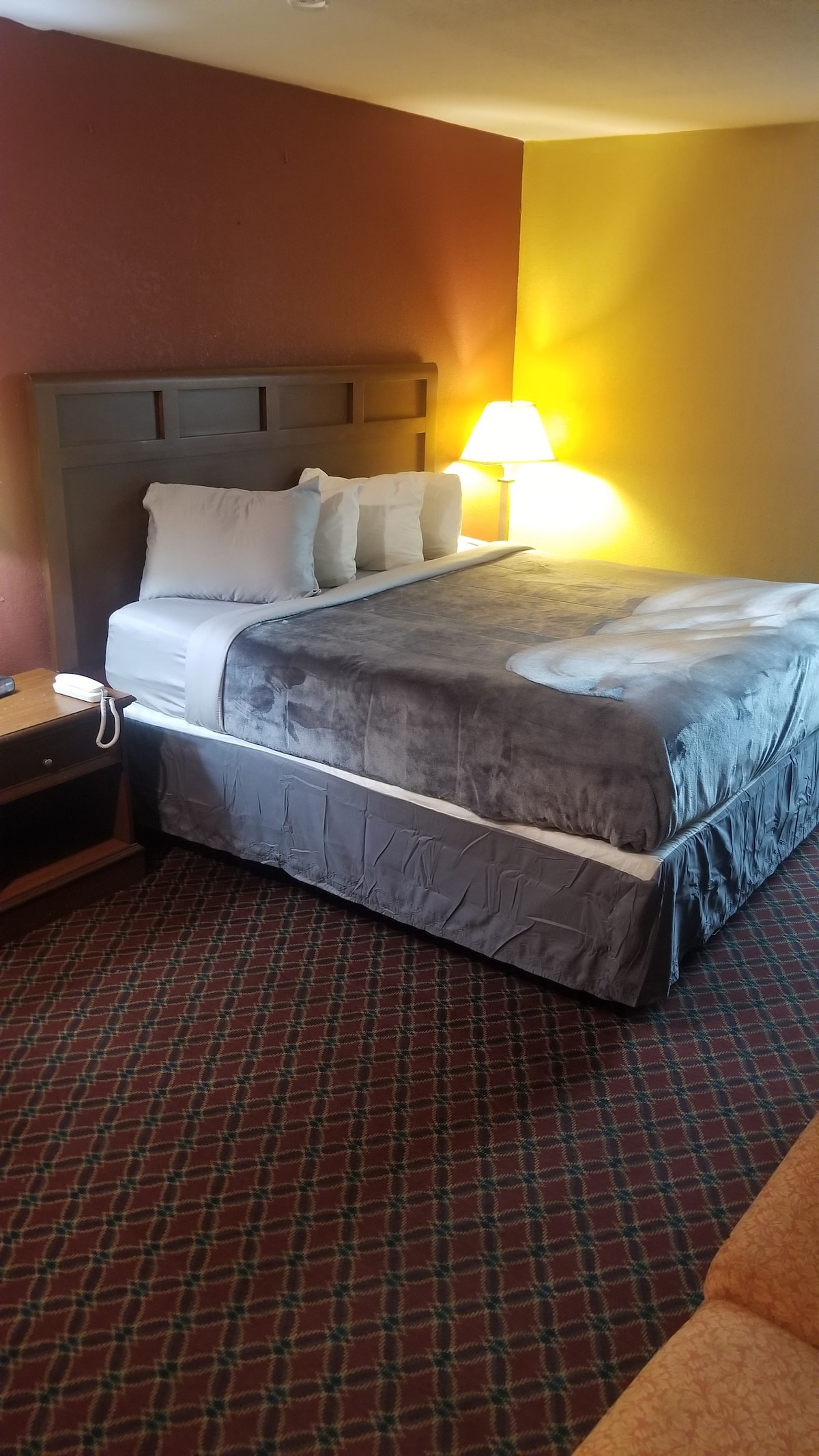 205 OSU 2 Queen Beds Hotel