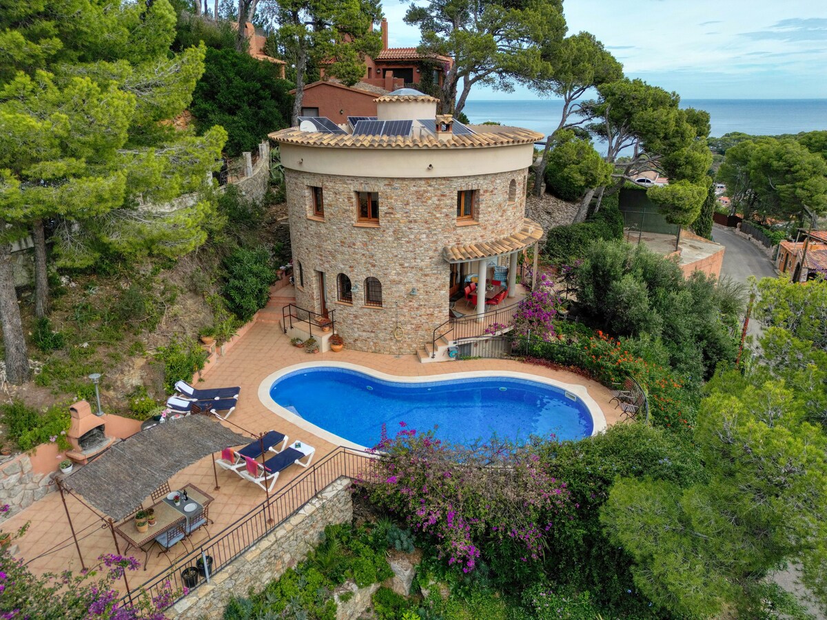 Mm152: Casa con piscina privada en Sa Riera, Begur