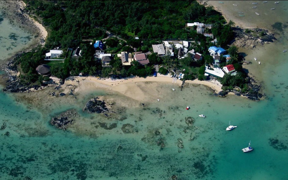 Villa Pied dans l'eau et piscine