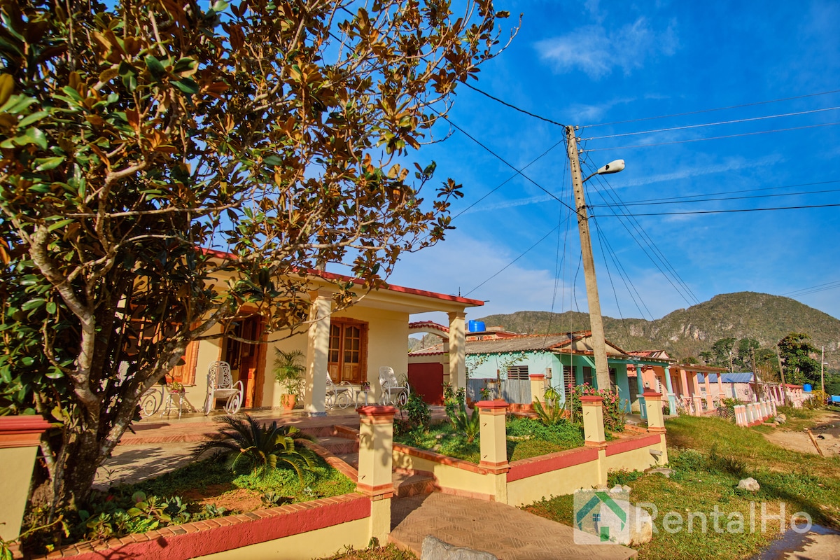 Oasis of tranquility and nature in Viñales-2