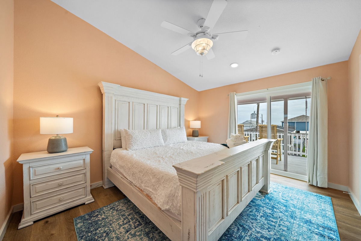Unwind in beachside comfort with gorgeous views
