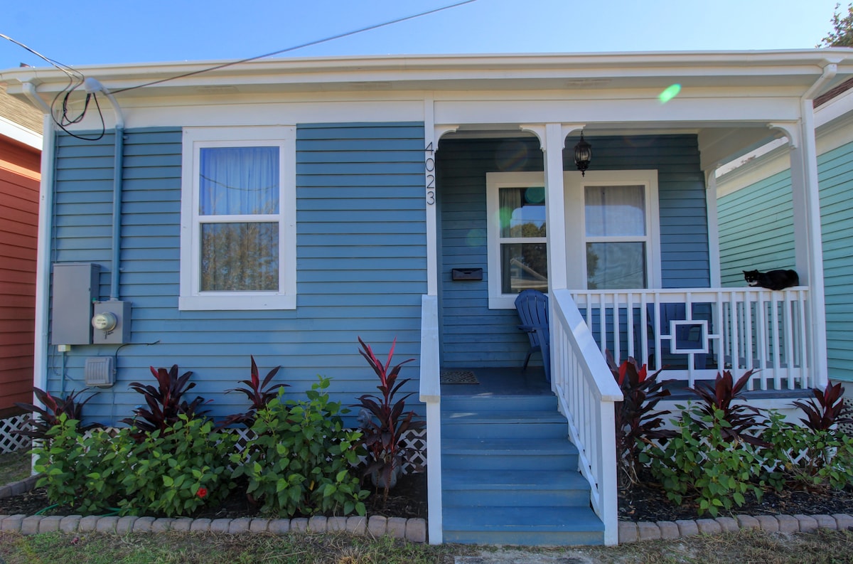 The Little Blue Wave house