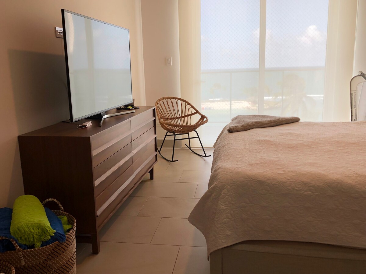 Playa Escondida ：海景公寓3间卧室