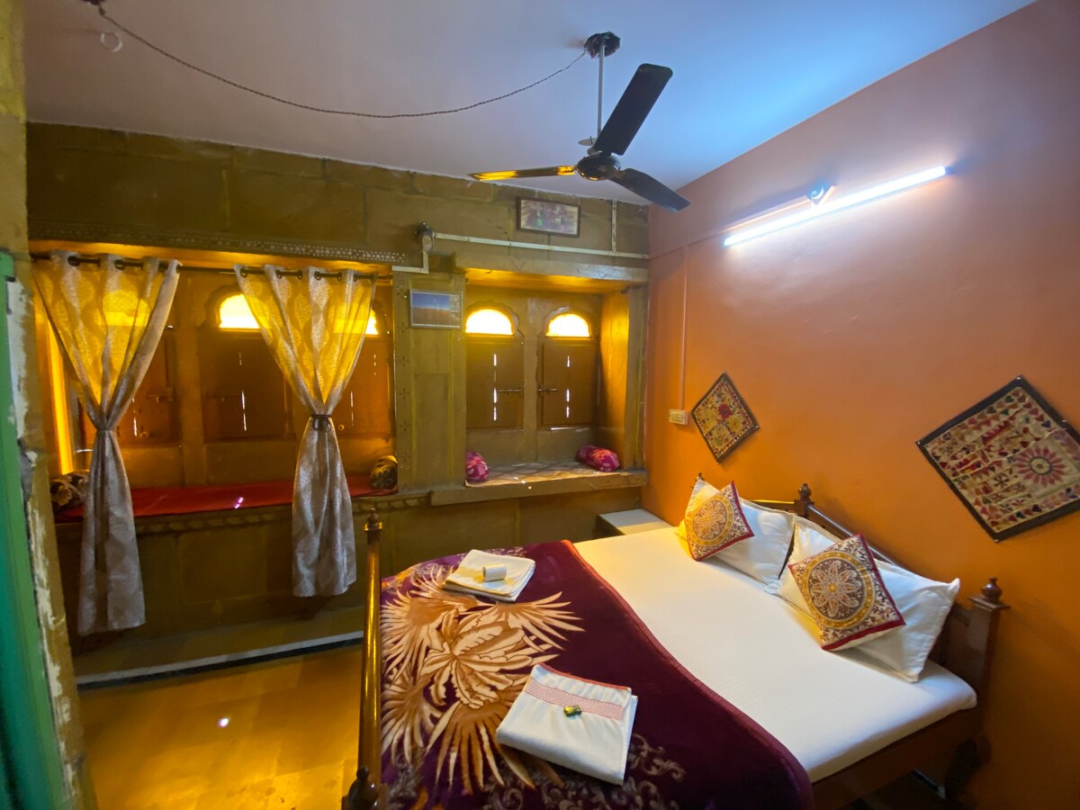 Little Prince . Deluxe Room with fort view (104)