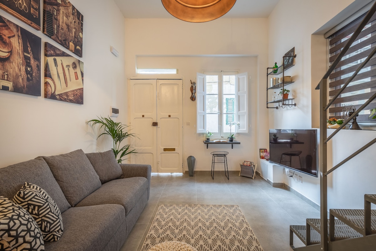 Unique Loft - Walk distance to Valletta