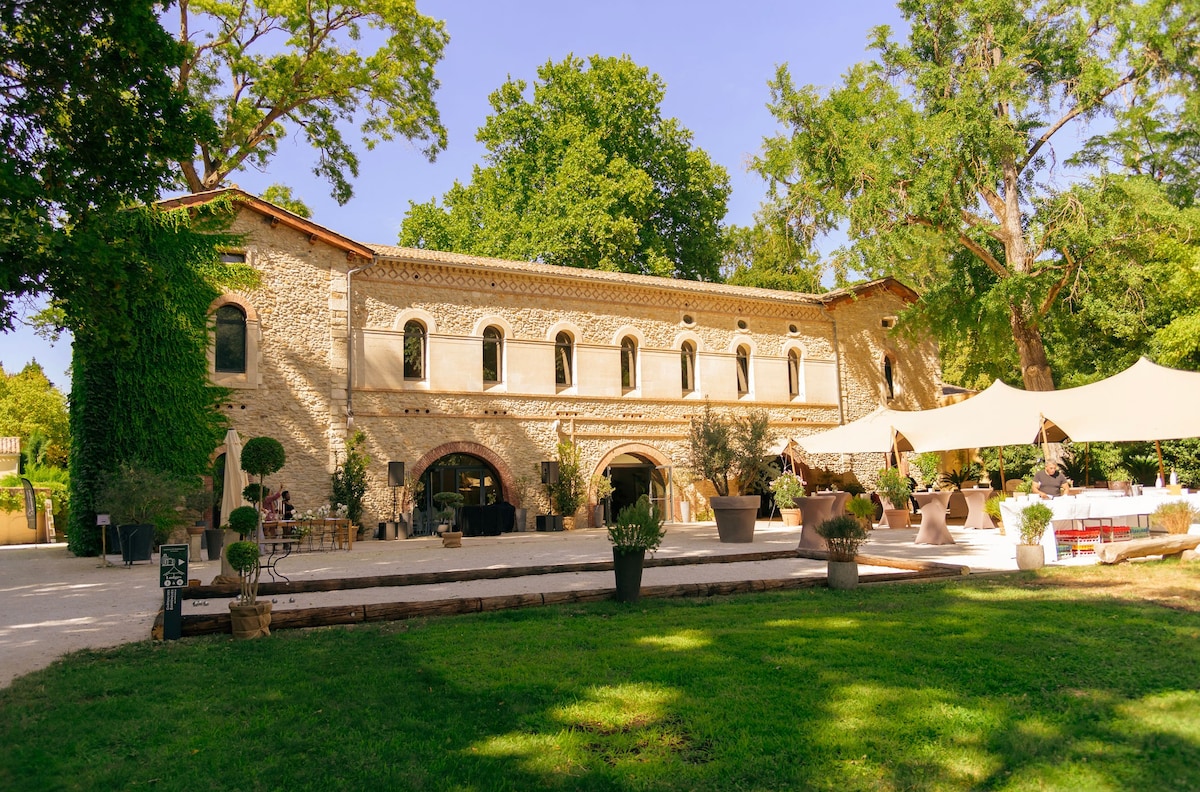 Domaine des Barrenques avec piscine